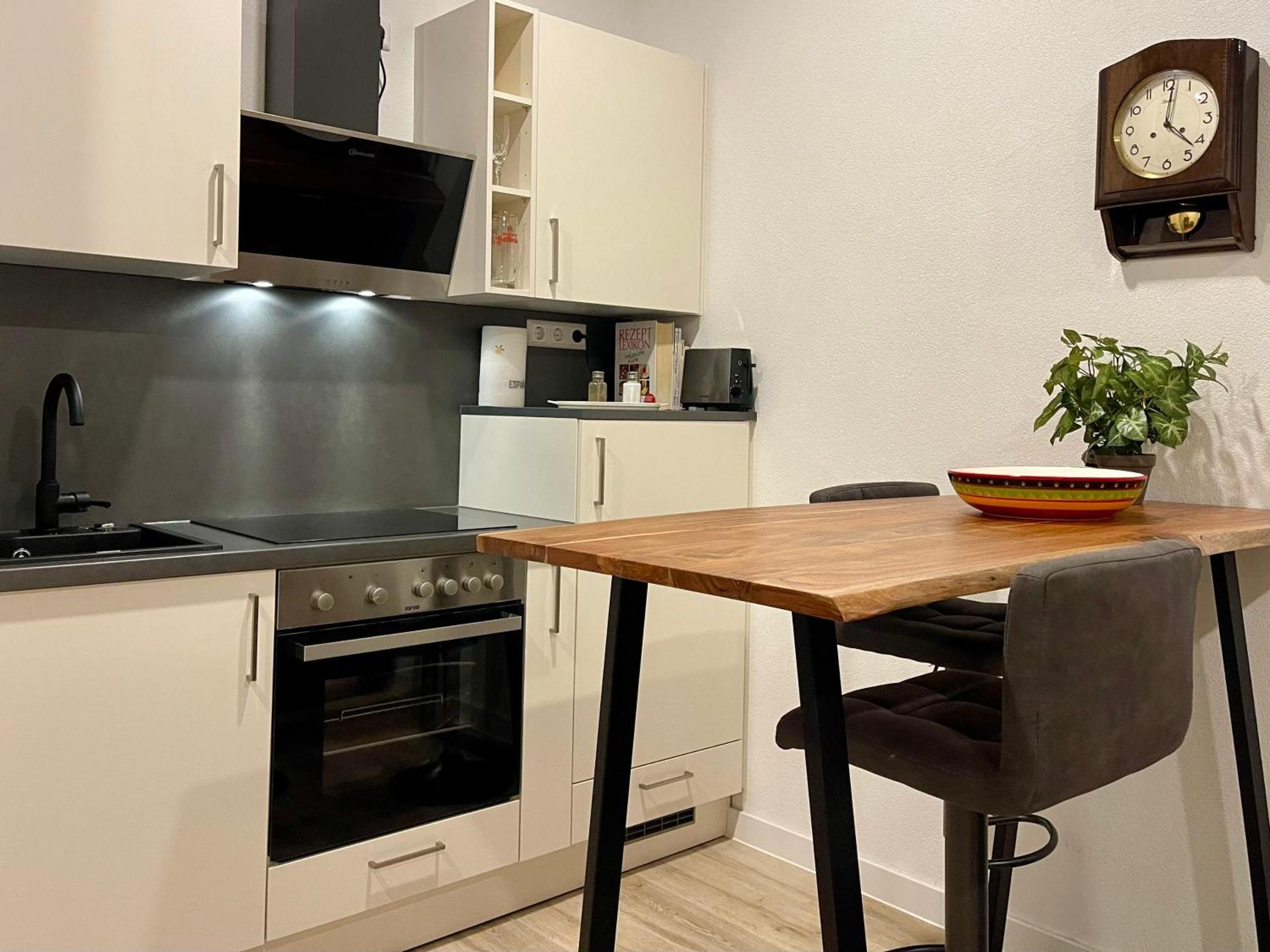 Wunderschoenenes Apartament Am Schloessle Zentrum Goldstadt بفورتسهايم المظهر الخارجي الصورة