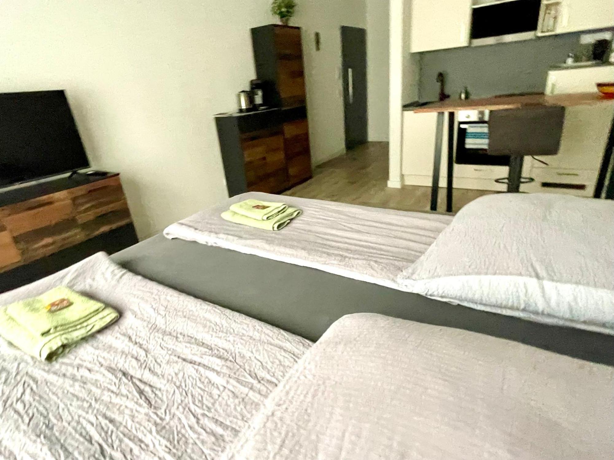 Wunderschoenenes Apartament Am Schloessle Zentrum Goldstadt بفورتسهايم المظهر الخارجي الصورة